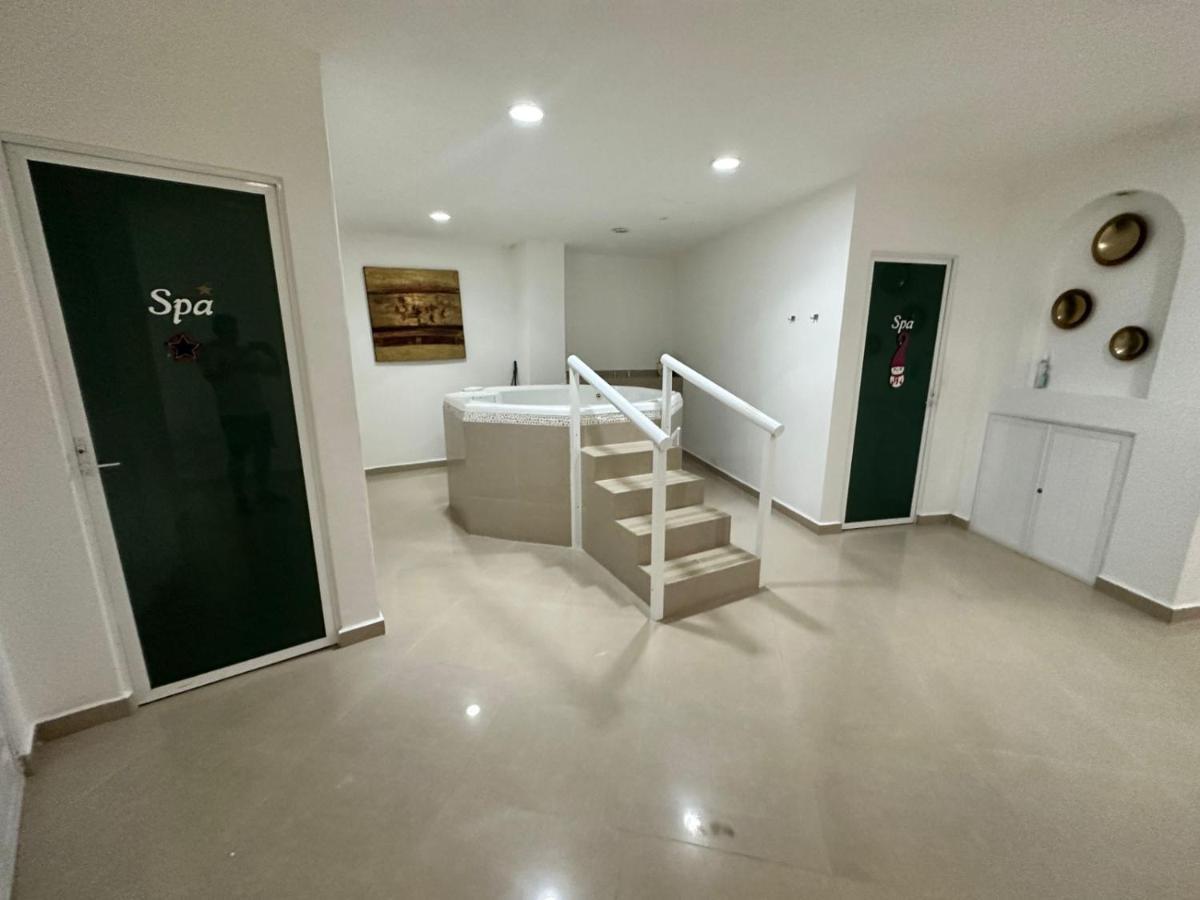 Comodo Departamento En Acapulco Diamante Apartment Luaran gambar